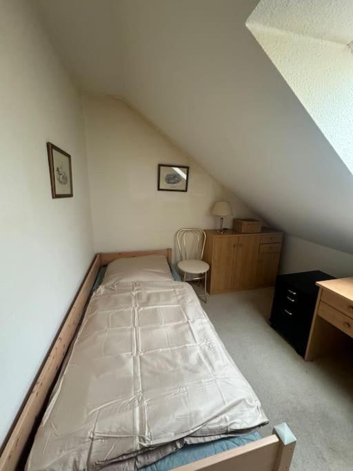 Gepflegte 3 Zimmer Wohnung! Hannover Bagian luar foto